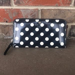 EUC Kate Spade Black and White Polka Dot Wallet